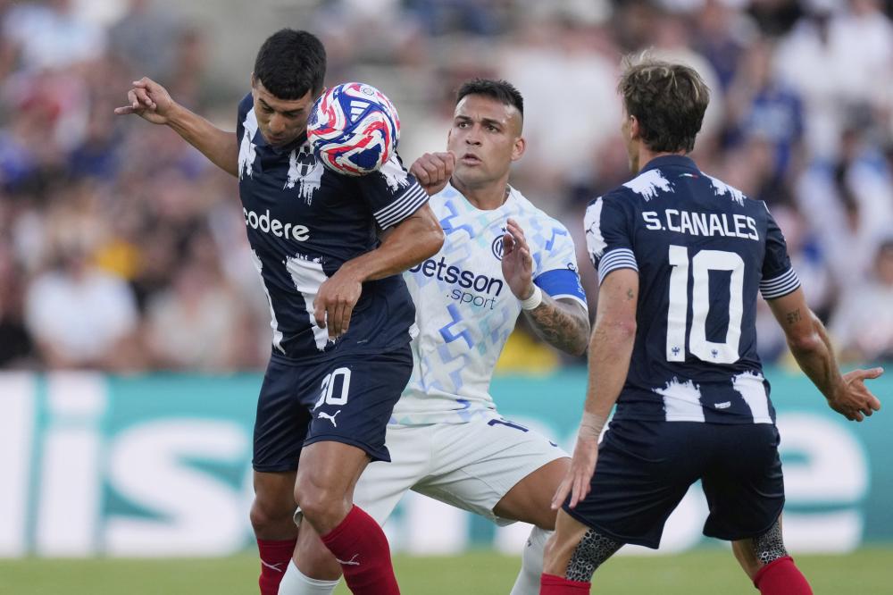 郭艾伦斩获MVP，终于圆梦，球迷释然